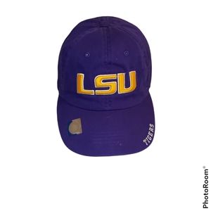 LSU ball cap.....LSU fans